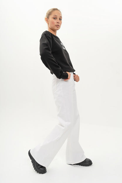 Women's White Color Loose Cut Wide Leg Fit Denim Trousers