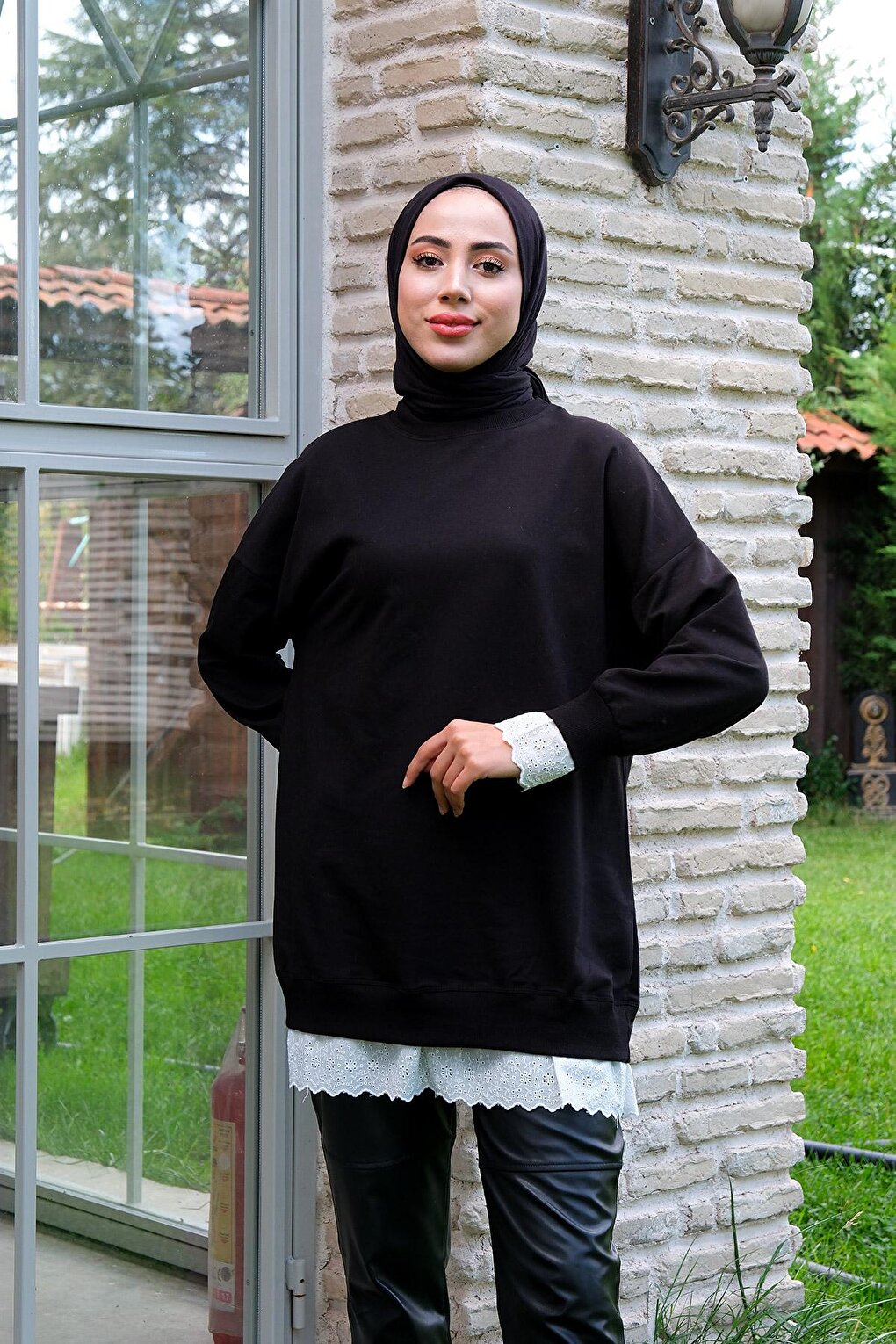 Lace Crew Neck Tunic Black