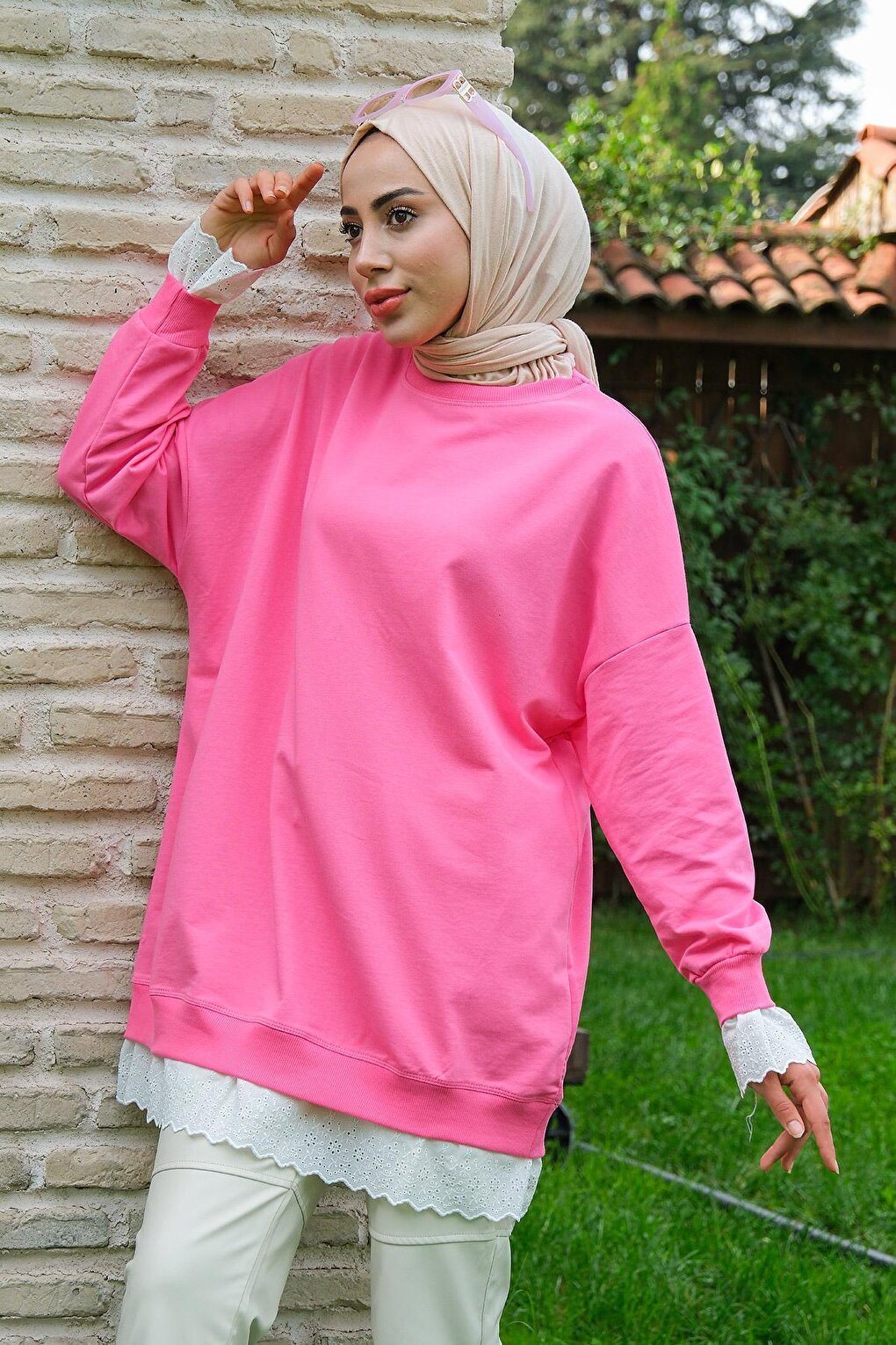 Lace Crew Neck Tunic Pink