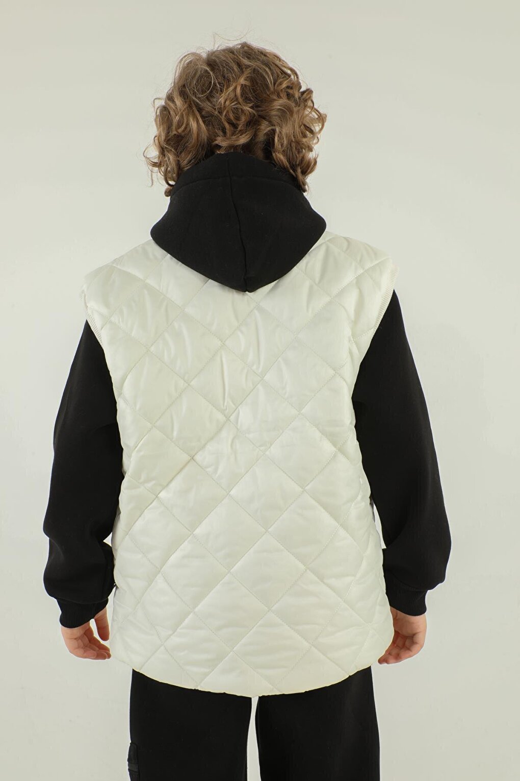 Diamond Patterned Double Pocket Boy's Vest