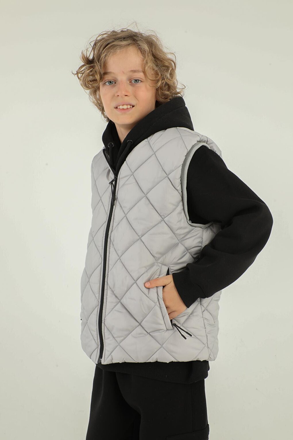 Diamond Patterned Double Pocket Boy's Vest