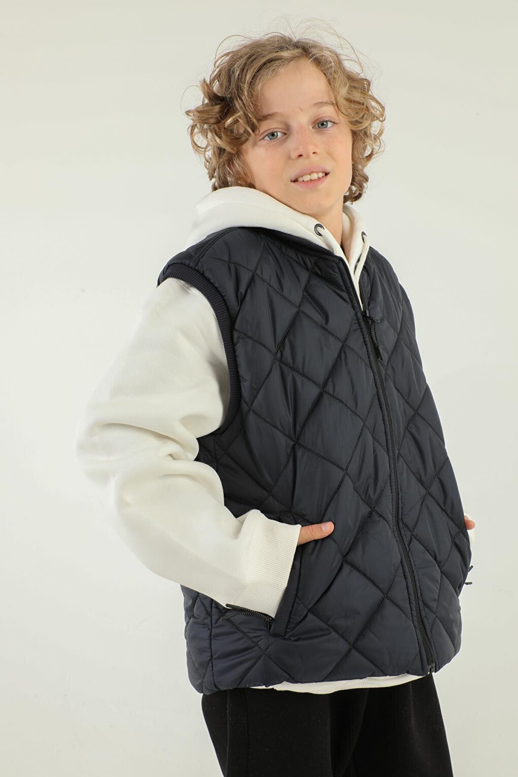 Diamond Patterned Double Pocket Boy's Vest