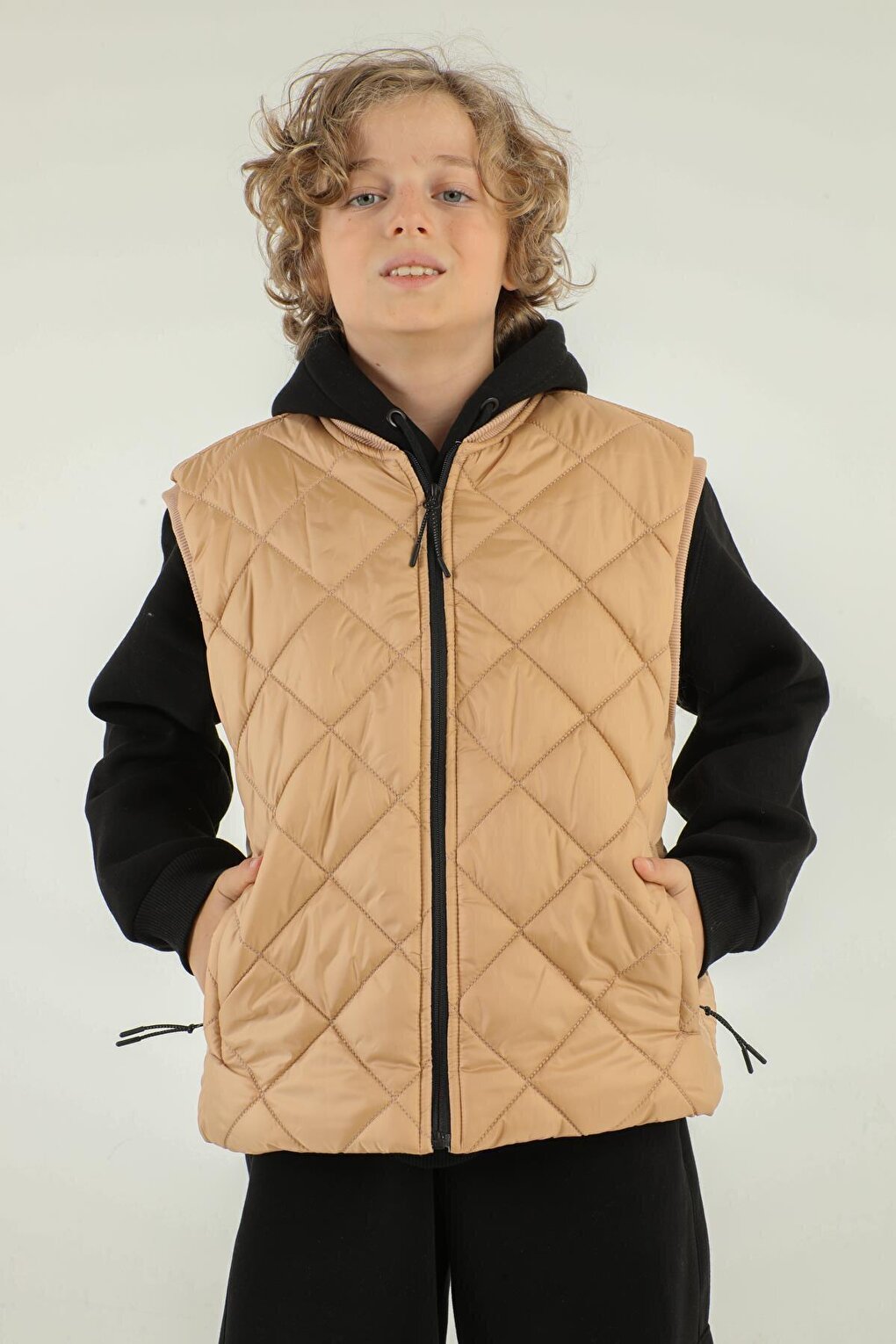 Diamond Patterned Double Pocket Boy's Vest