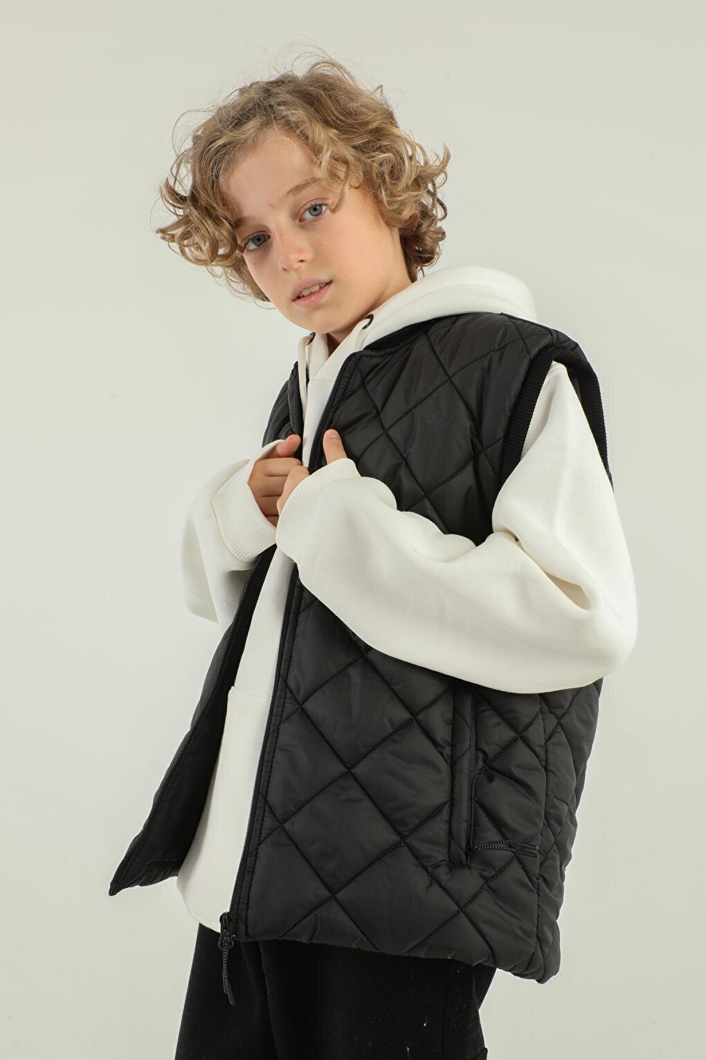 Diamond Patterned Double Pocket Boy's Vest