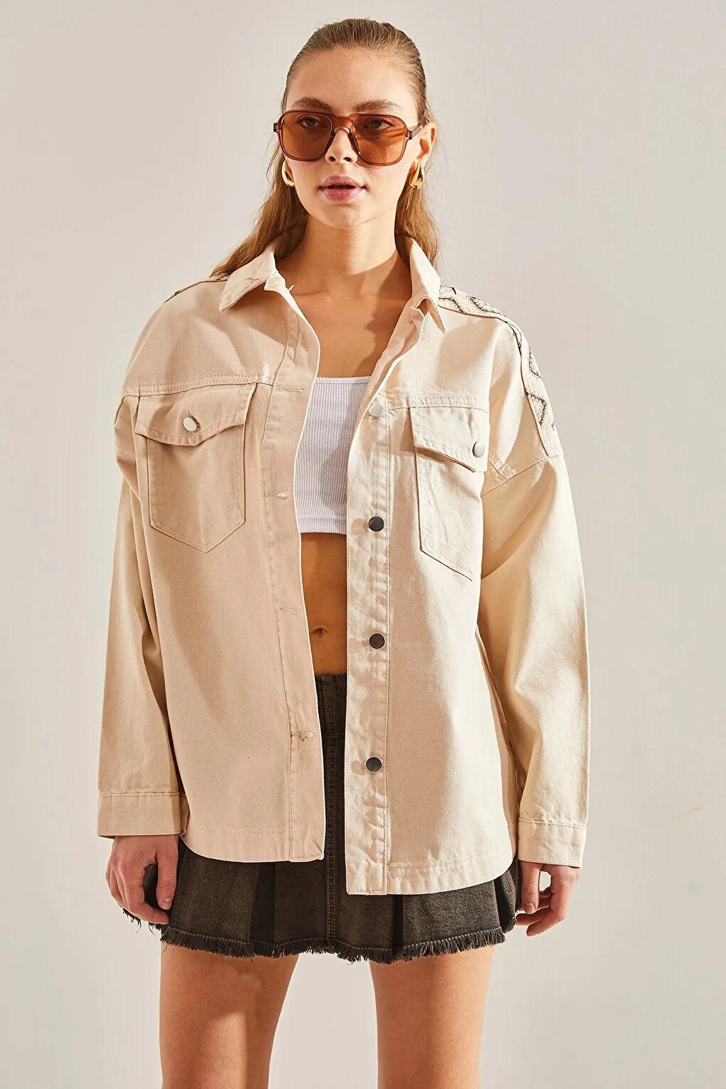 Women's Shoulder and Back Embroidered Double Pocket Gabardine Jacket