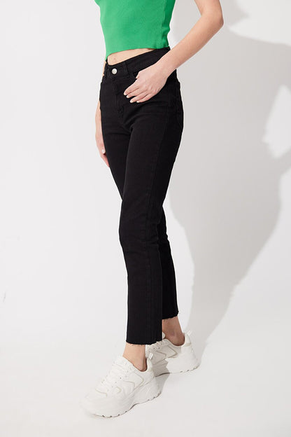 Black High Waist Straight Fit Jean SS23JP4744Sİ