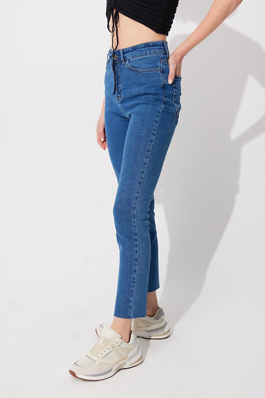 Blue High Waist Straight Fit Jean SS23JP4744MA