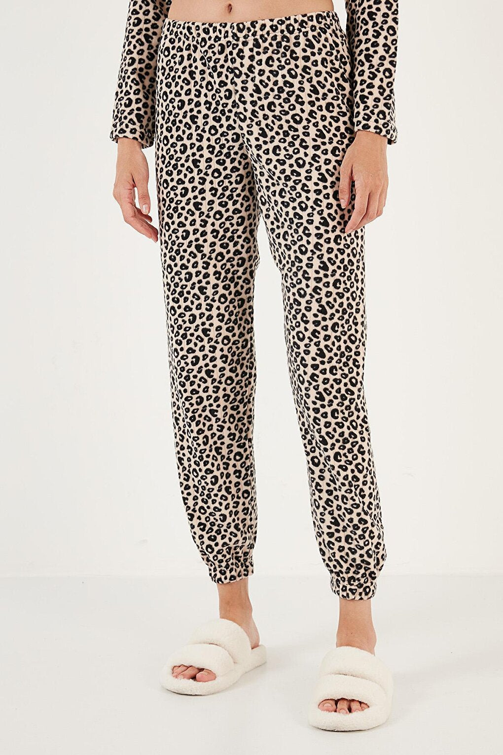 Leopard Patterned Regular Fit Crew Neck Pajama Set 6571008