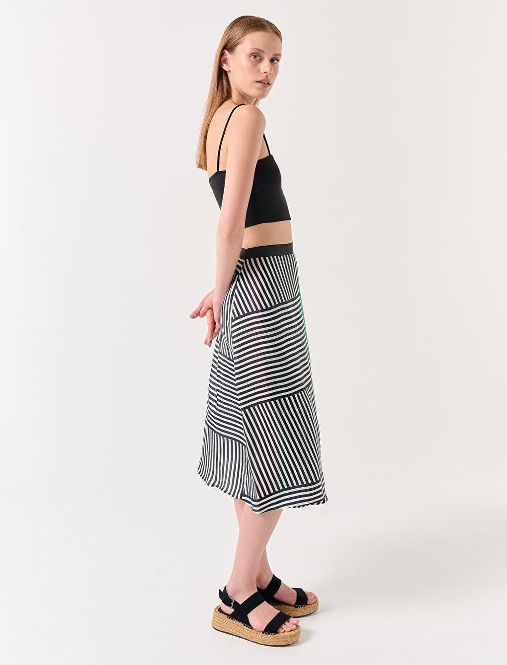 Mixed Loose Cut Patterned Midi Satin Skirt