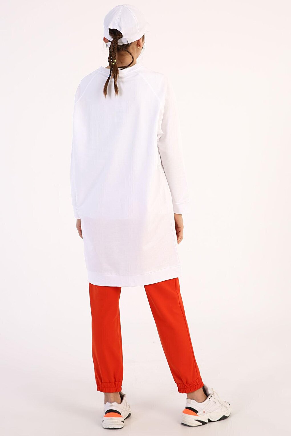 White Raglan Sleeve Basic Sweat Tunic