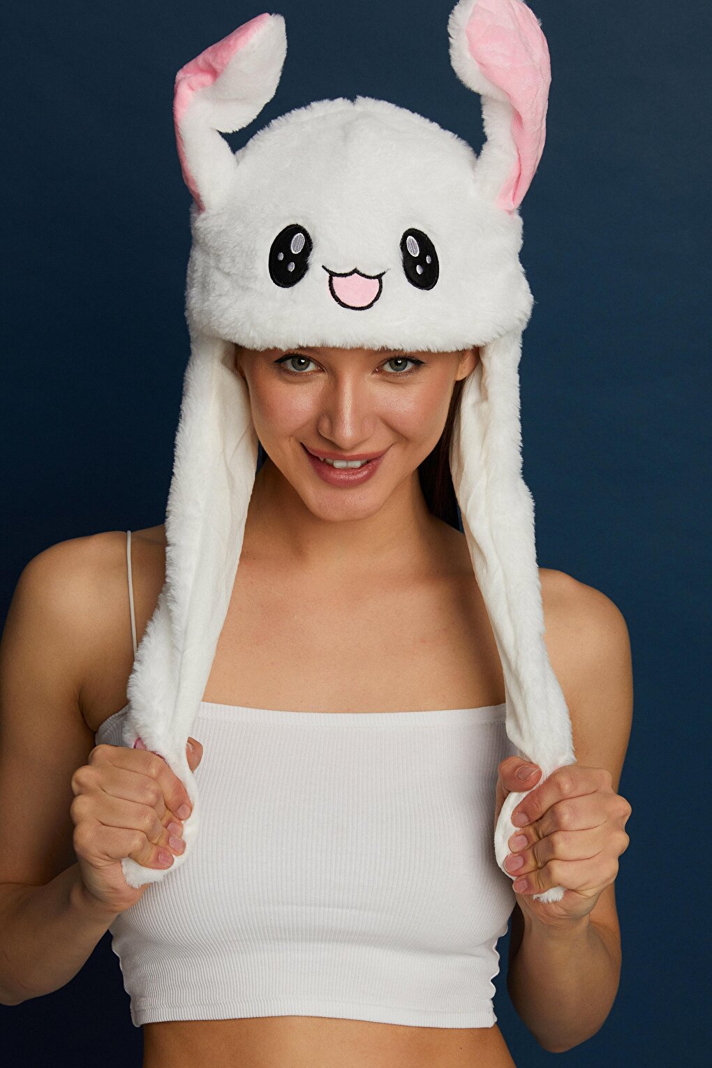 Rabbit Hat with Moving Ears White