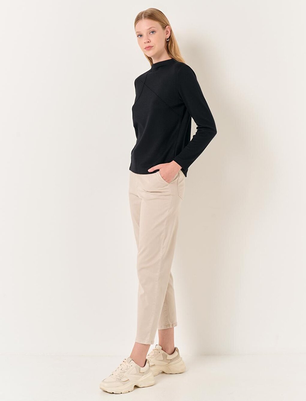 Stone Normal Leg Pocket Gabardine Trousers