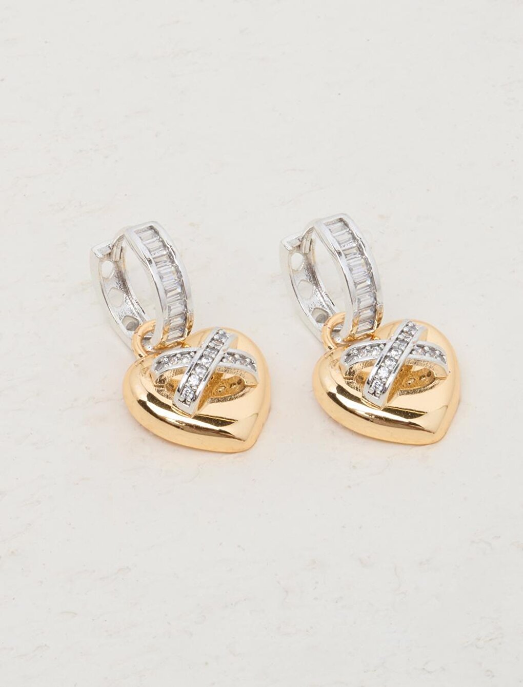 Silver Shiny Stone Heart Figure Earring