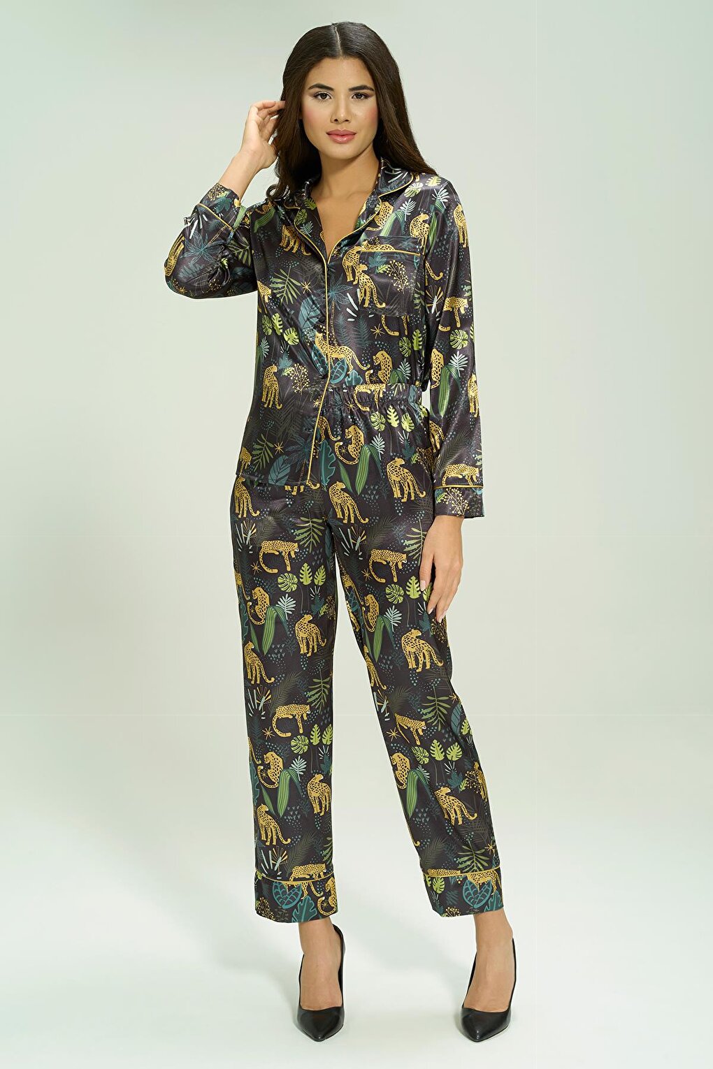 7-Piece Tiger Patterned Green Pajama Set