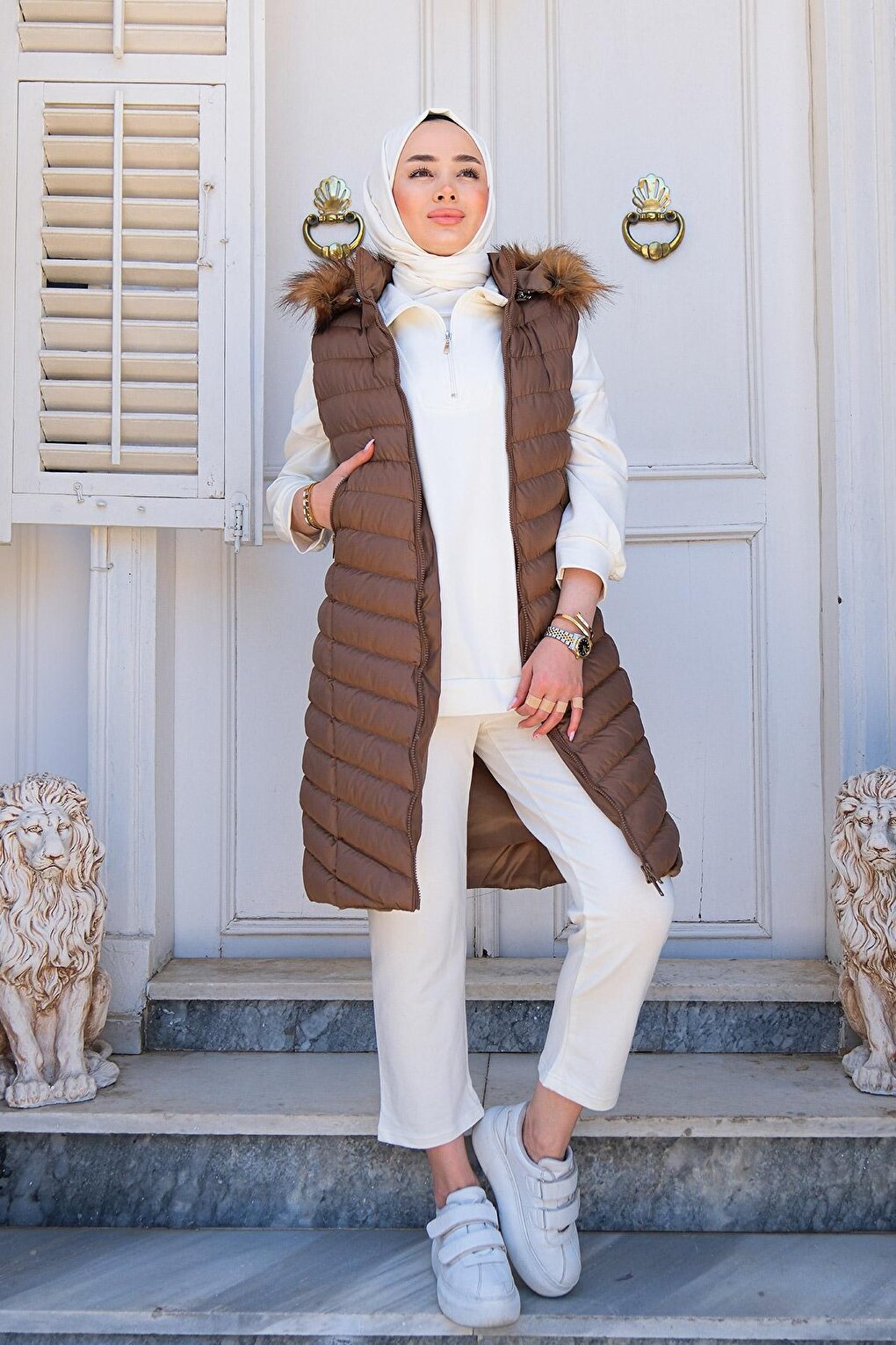 Women's Hooded Long Puffer Vest Brown