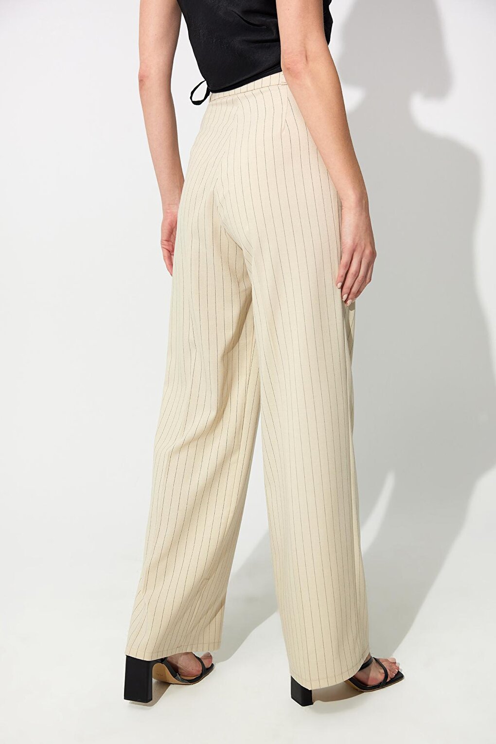 Ecru Striped Wide Leg Pleated Fabric Trousers SS23P4732EK