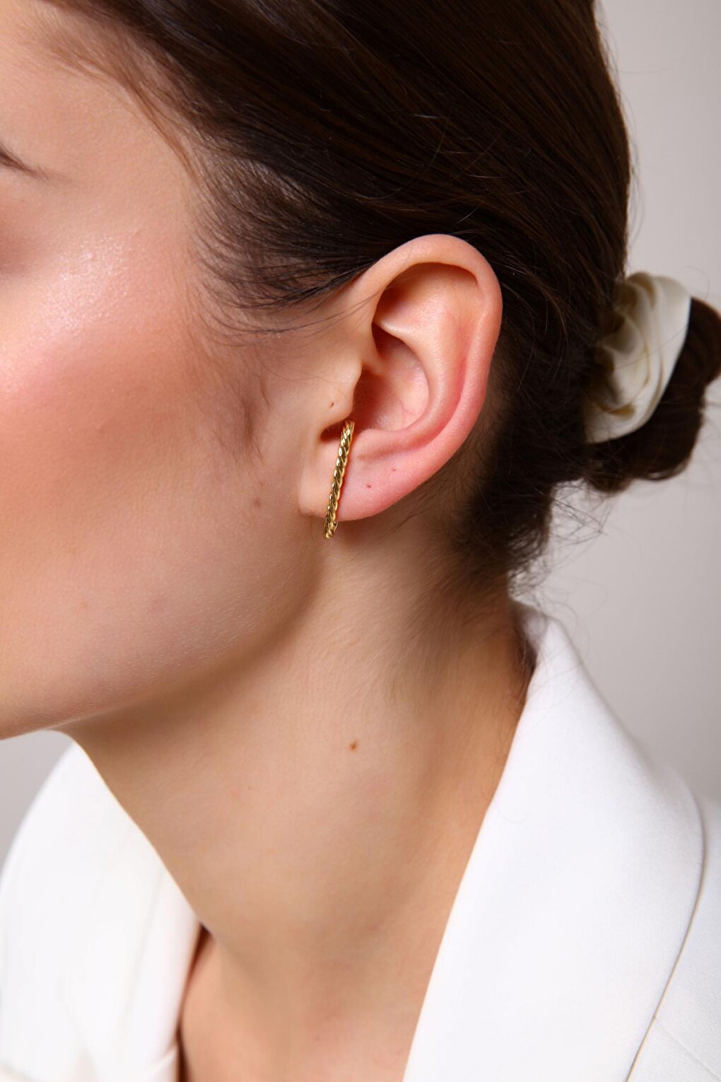 Gold Color Twisted Earcuff