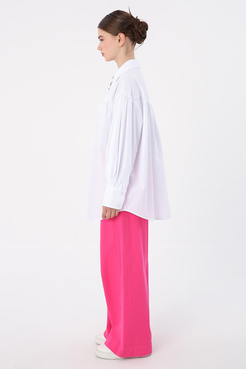 White 100% Cotton Oversize Pointed Collar Gathered Balloon Sleeve Shirt