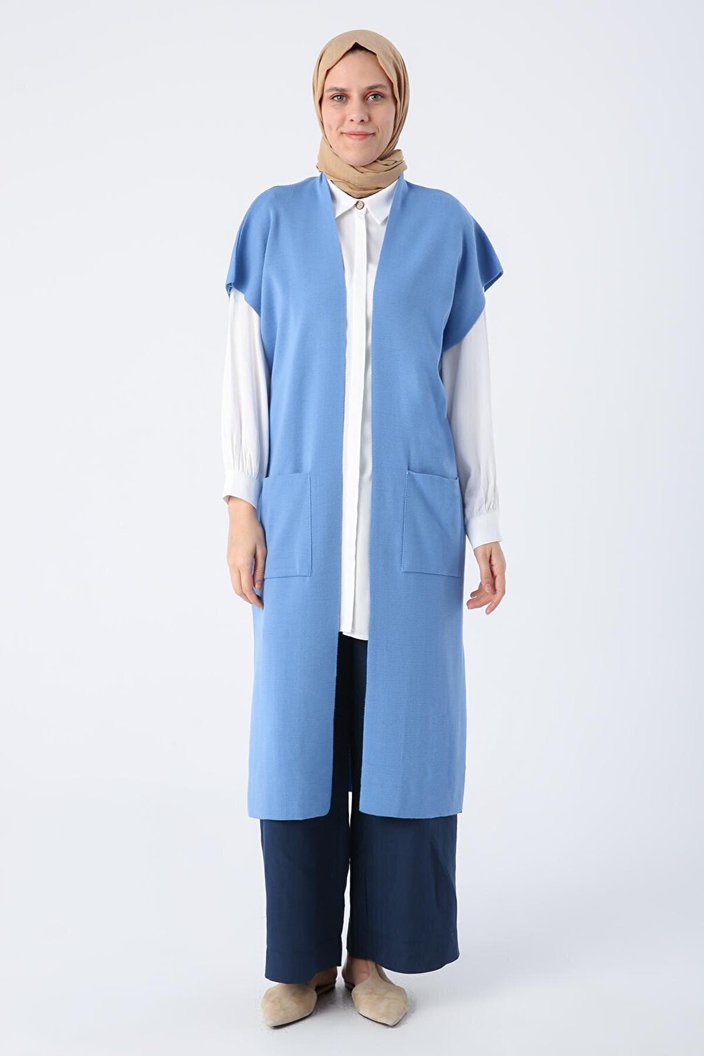 Blue Pocketed Long Knitwear Vest