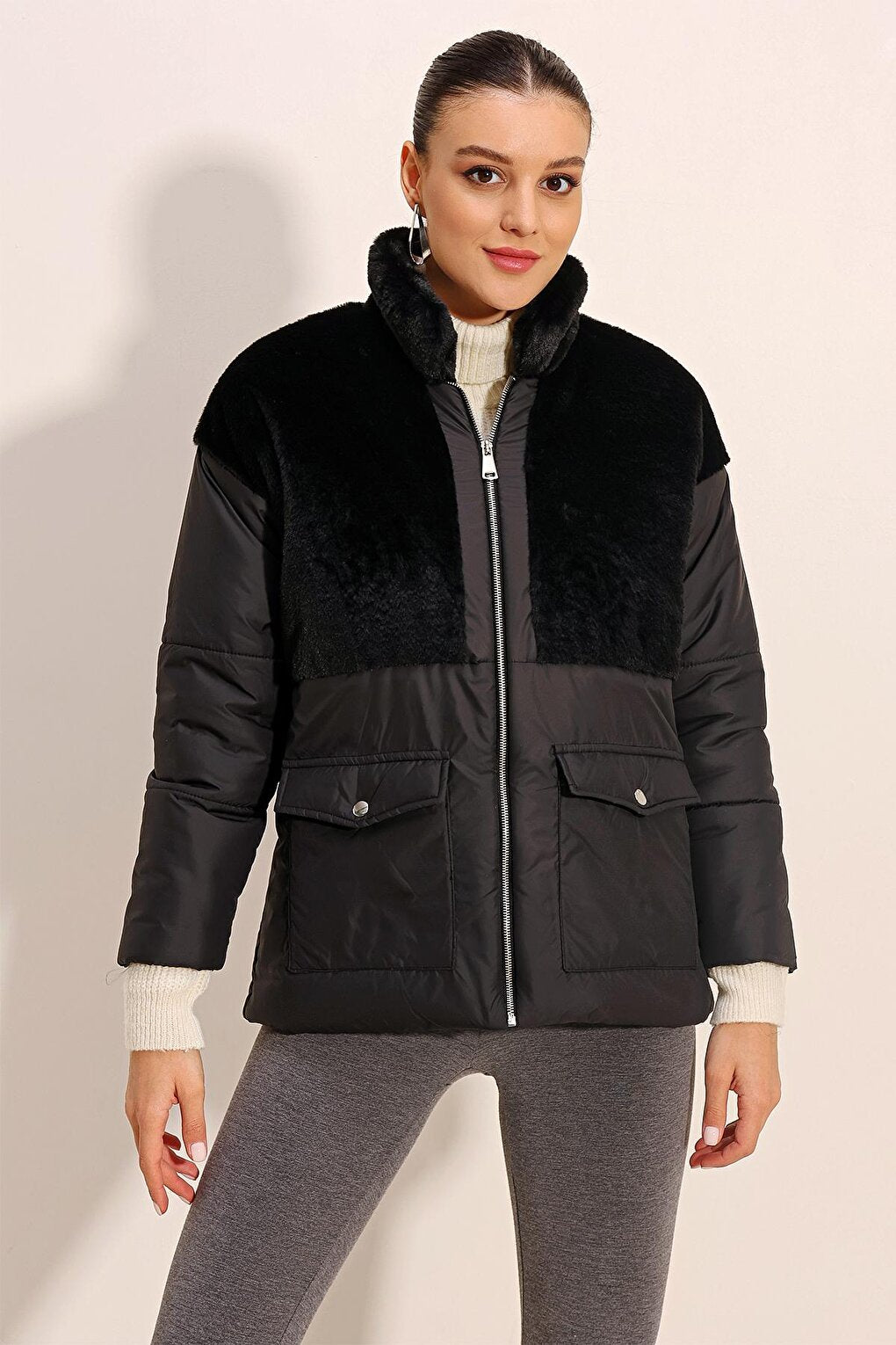 5179 Faux Fur Detailed Puffer Coat - Black