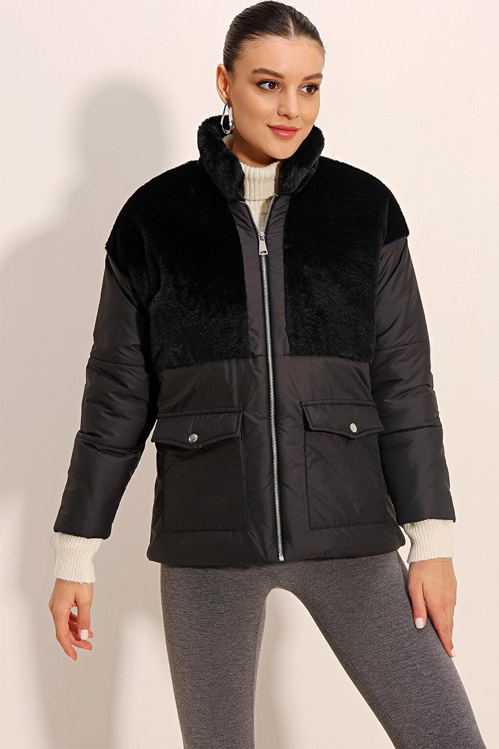 5179 Faux Fur Detailed Puffer Coat - Black