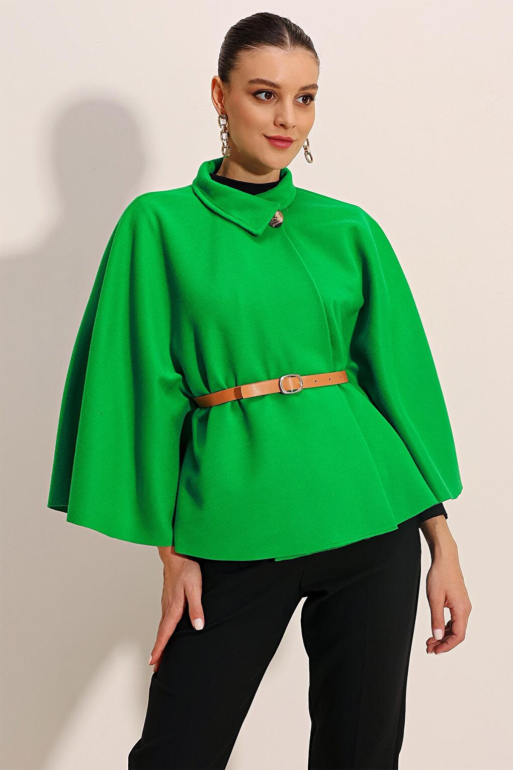 9134 Belted Stash Poncho - Green