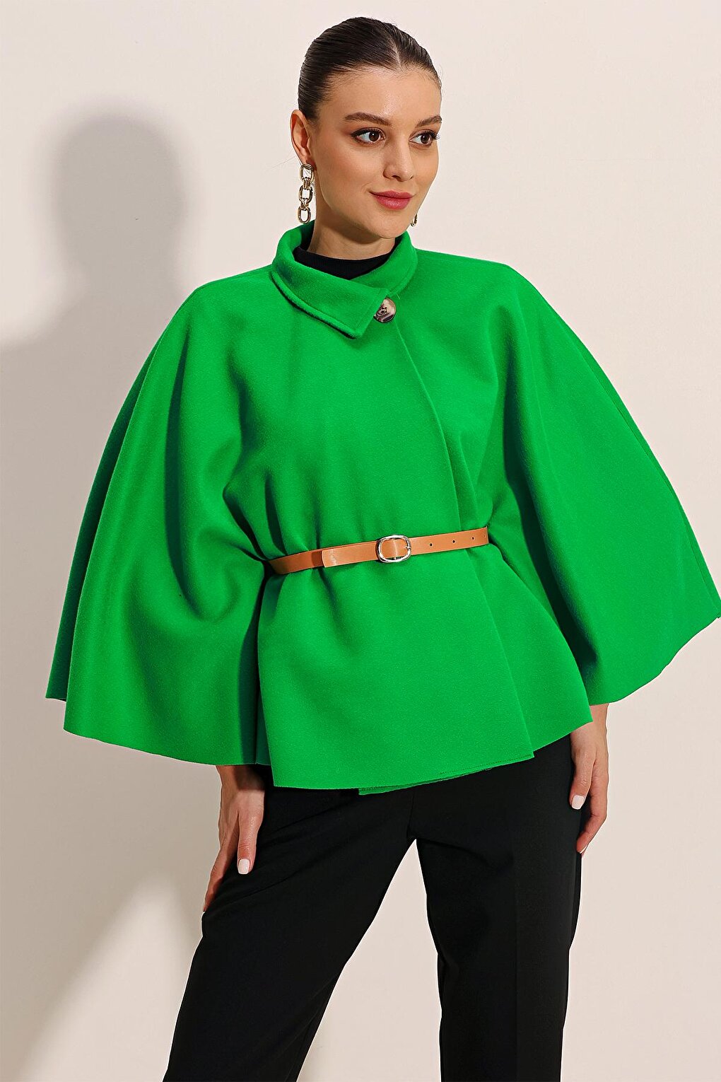 9134 Belted Stash Poncho - Green