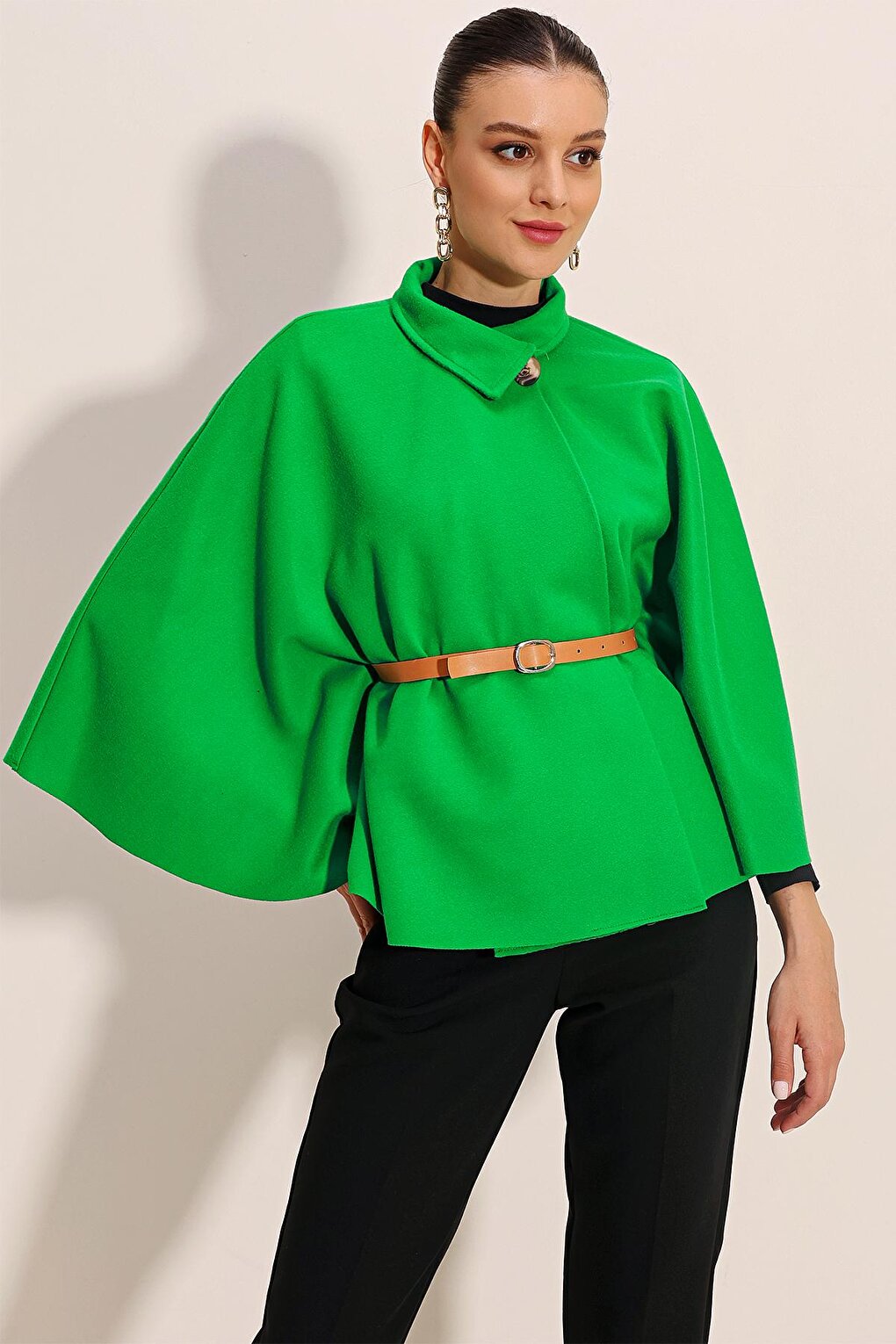 9134 Belted Stash Poncho - Green