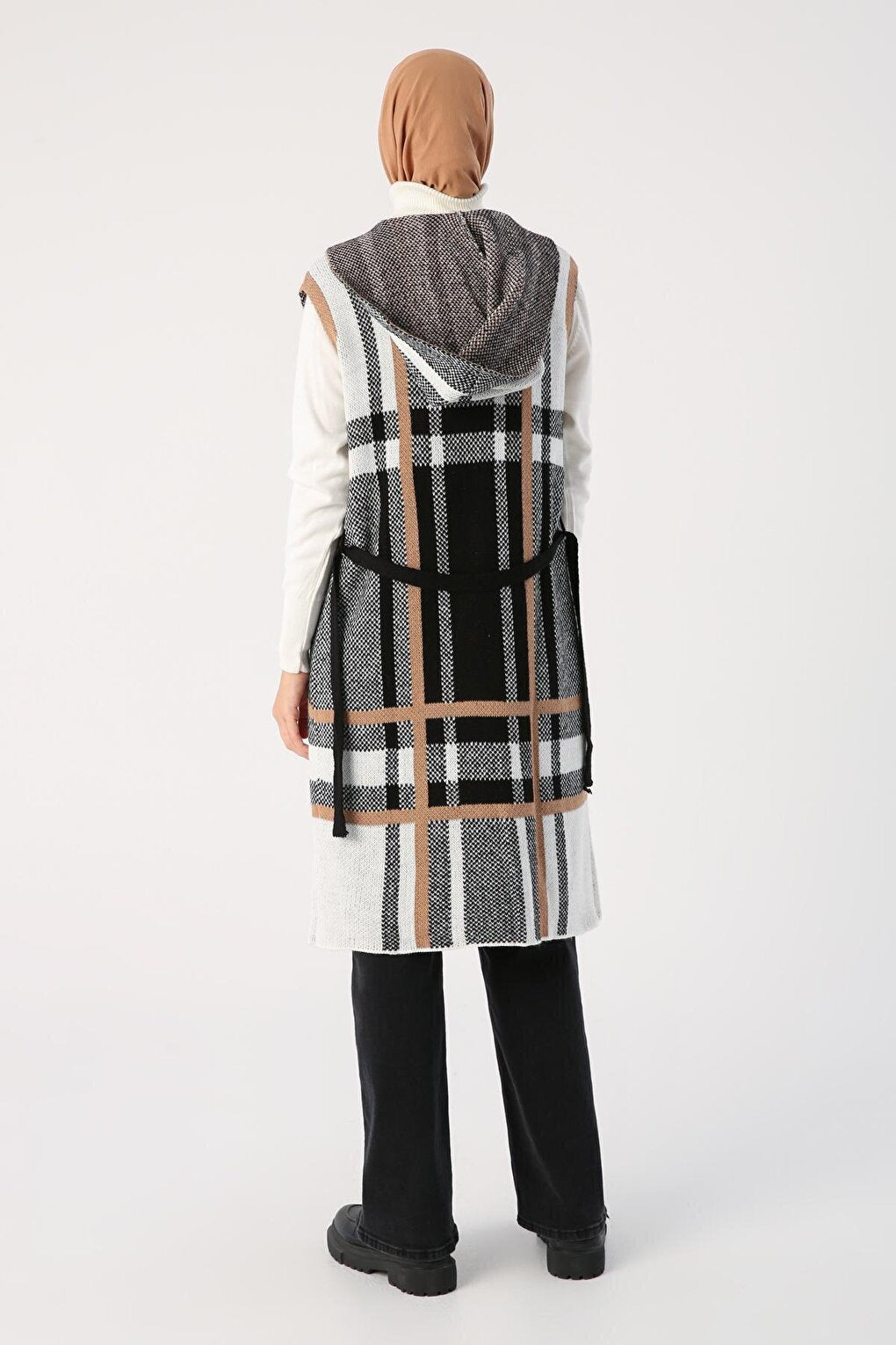 Soil Large Plaid Patterned Belted Knitwear Vest