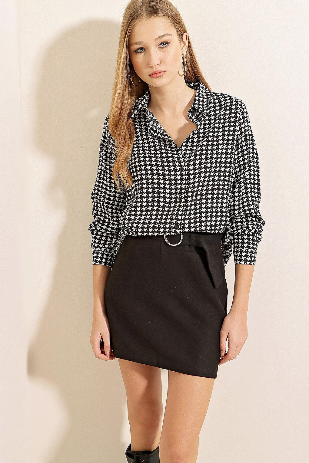 Women's Black Patterned Flowy Viscose Shirt