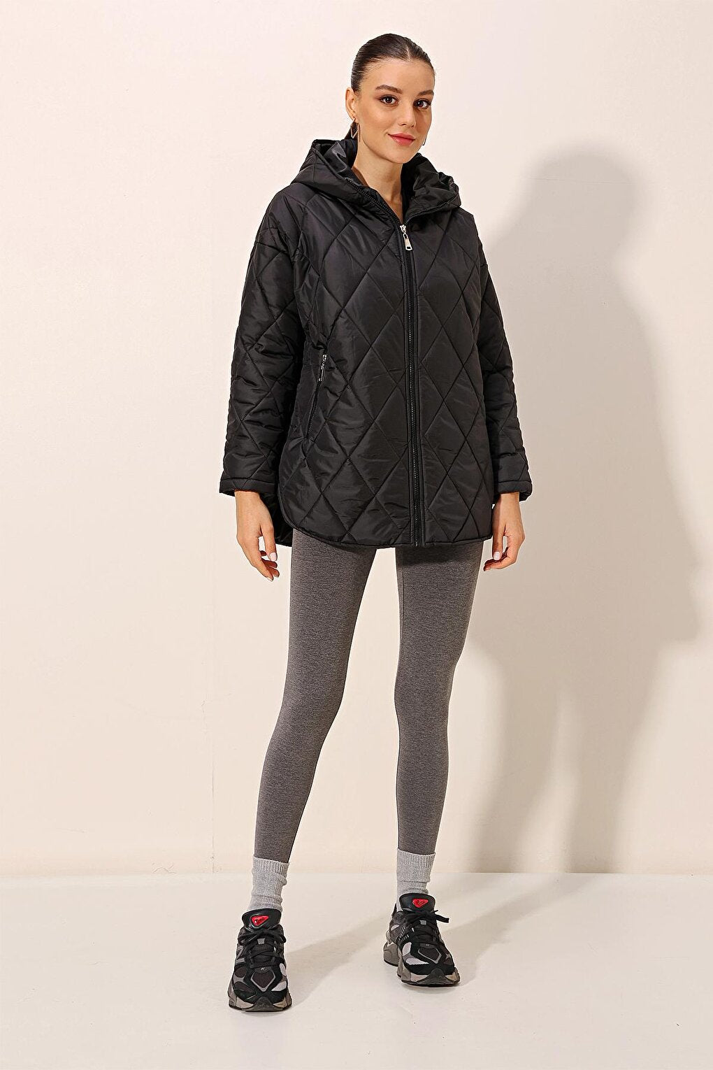 5181 Hooded Quilted Coat - Black