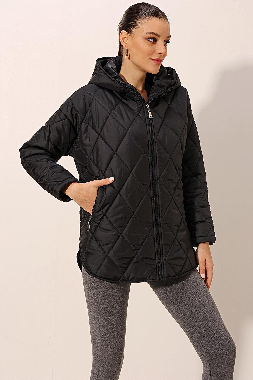 5181 Hooded Quilted Coat - Black