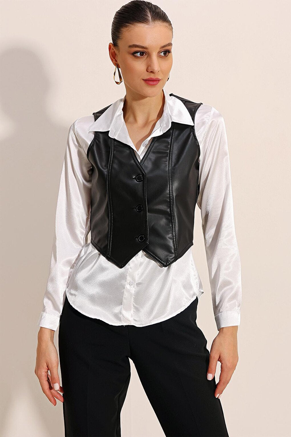 6790 Faux Leather Vest - Black