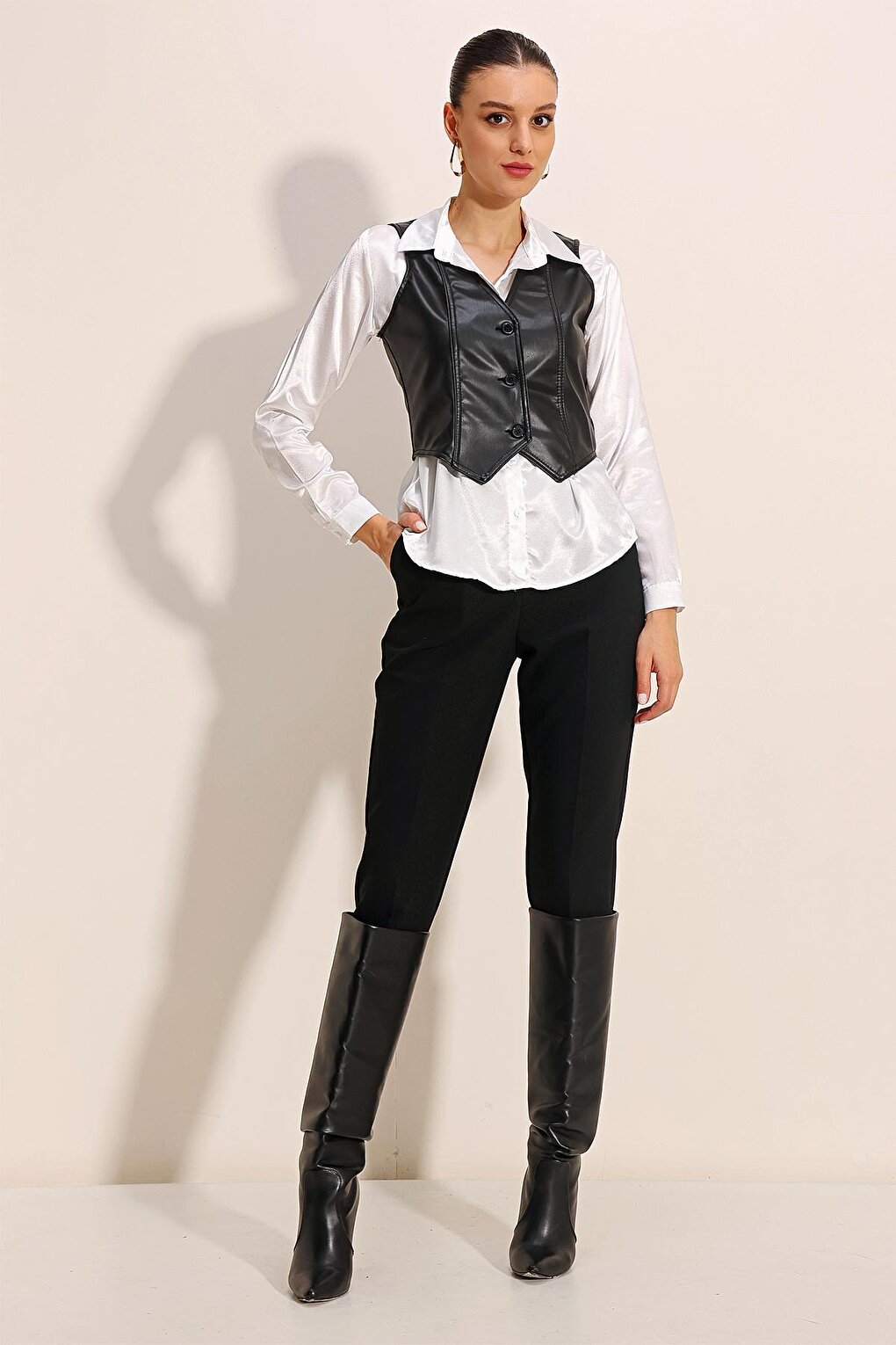 6790 Faux Leather Vest - Black