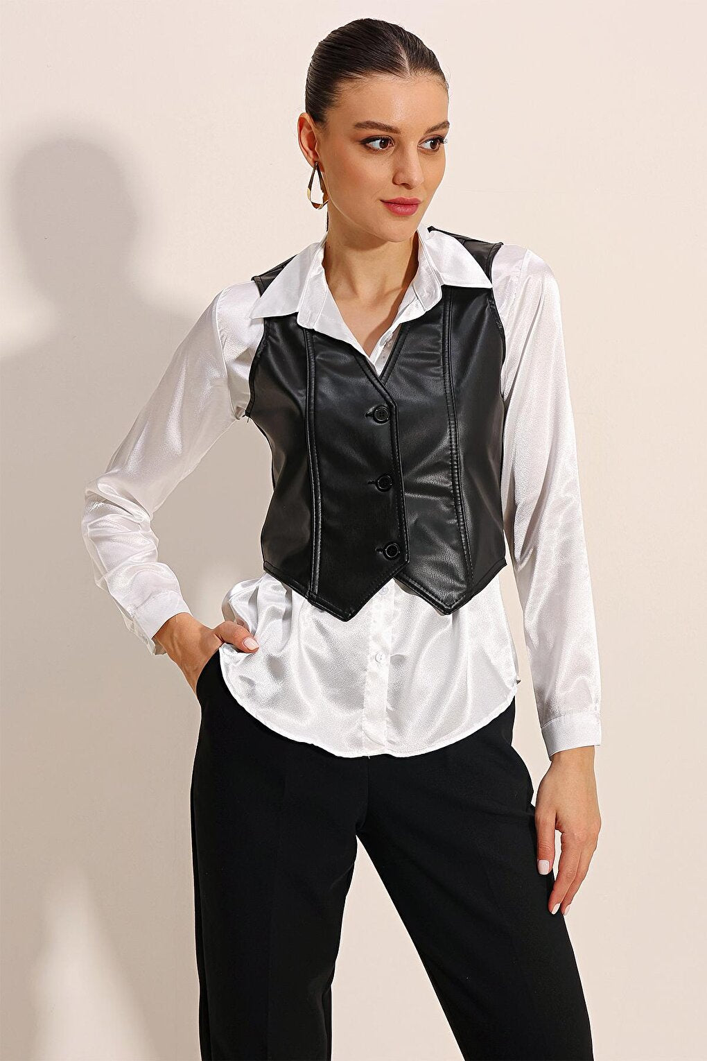 6790 Faux Leather Vest - Black