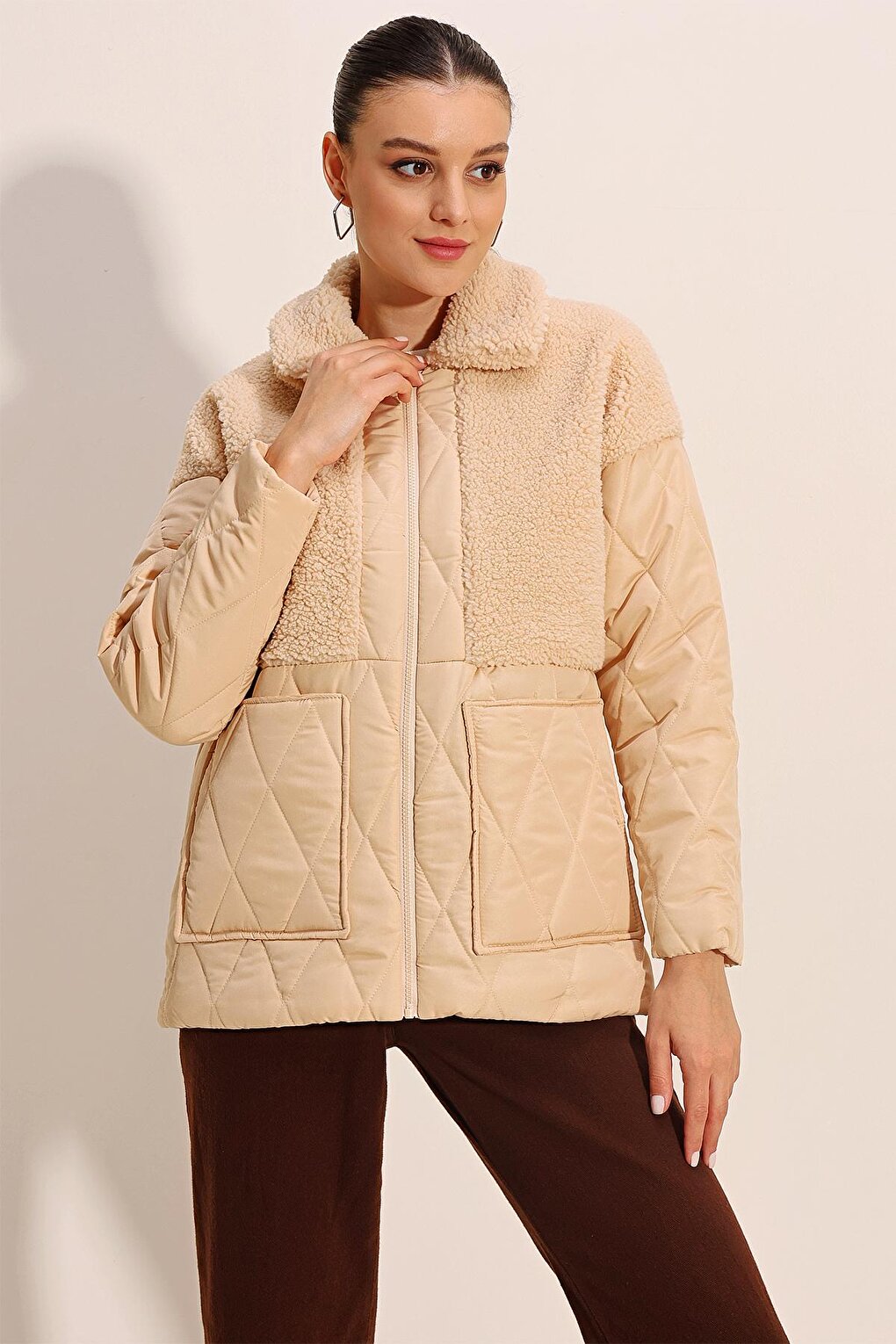 5182 Oversize Puffer Jacket with Plush Detail - Beige