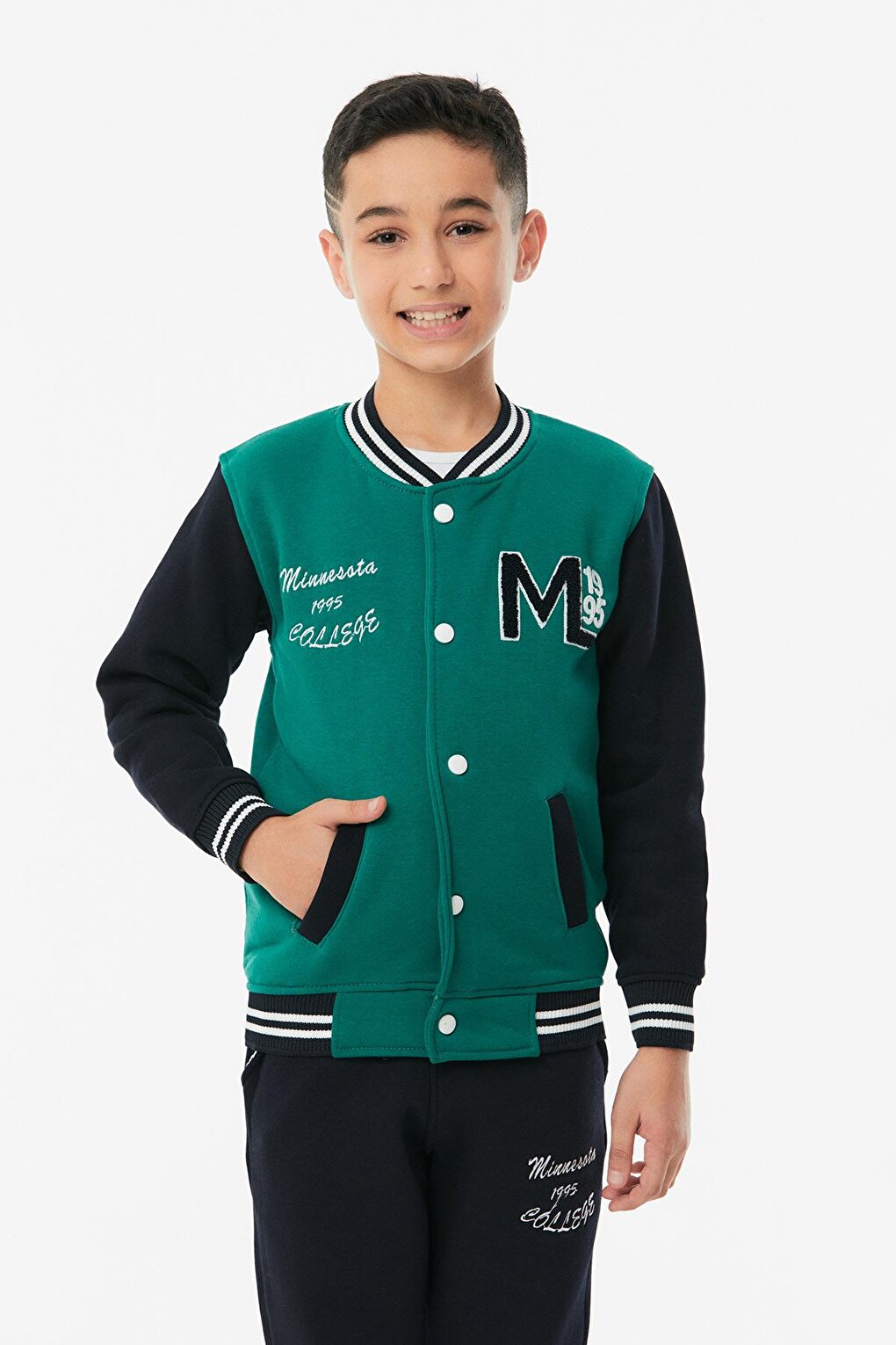 Embroidered High Collar Boys' College Tracksuit