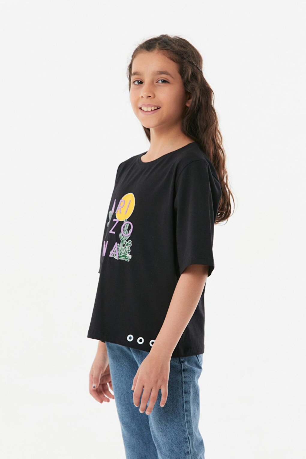 Arizona Embroidered Girls' T-Shirt