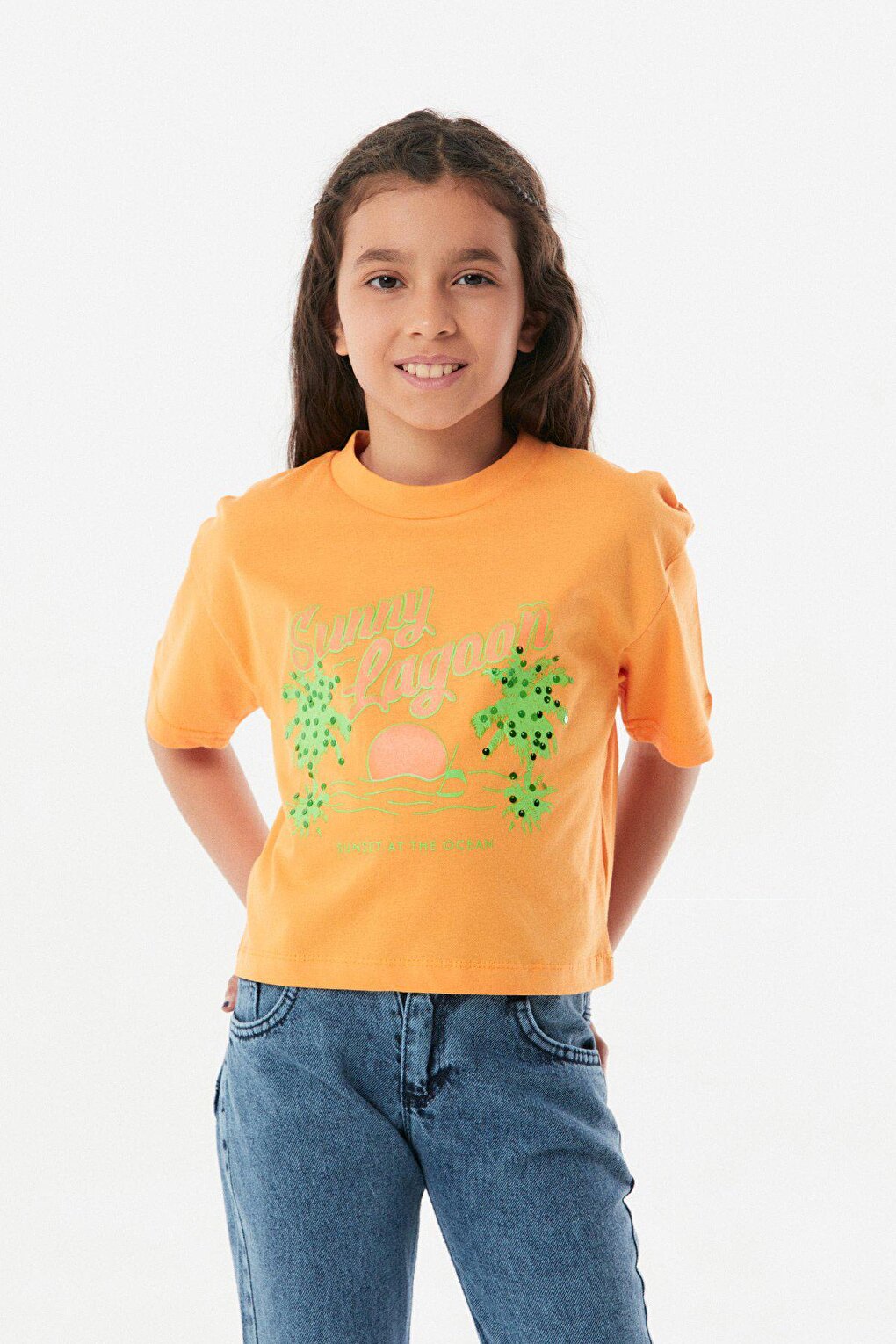 Printed Crew Neck Girls' T-Shirt