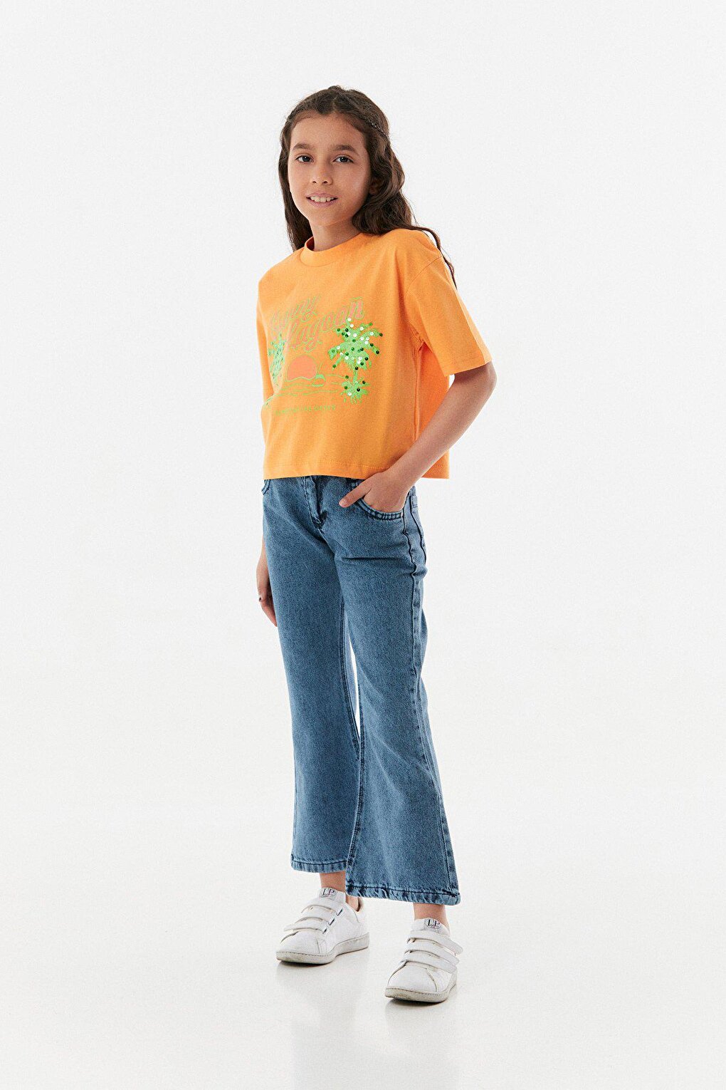 Printed Crew Neck Girls' T-Shirt