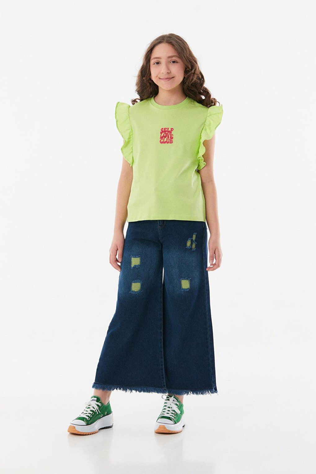 Embroidered Girl's T-Shirt with Ruffled Sleeves