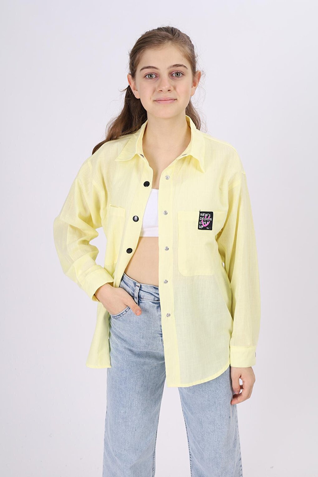 Girl's Comfortable Cut Linen Shirt with Pattern on the Back Lx212