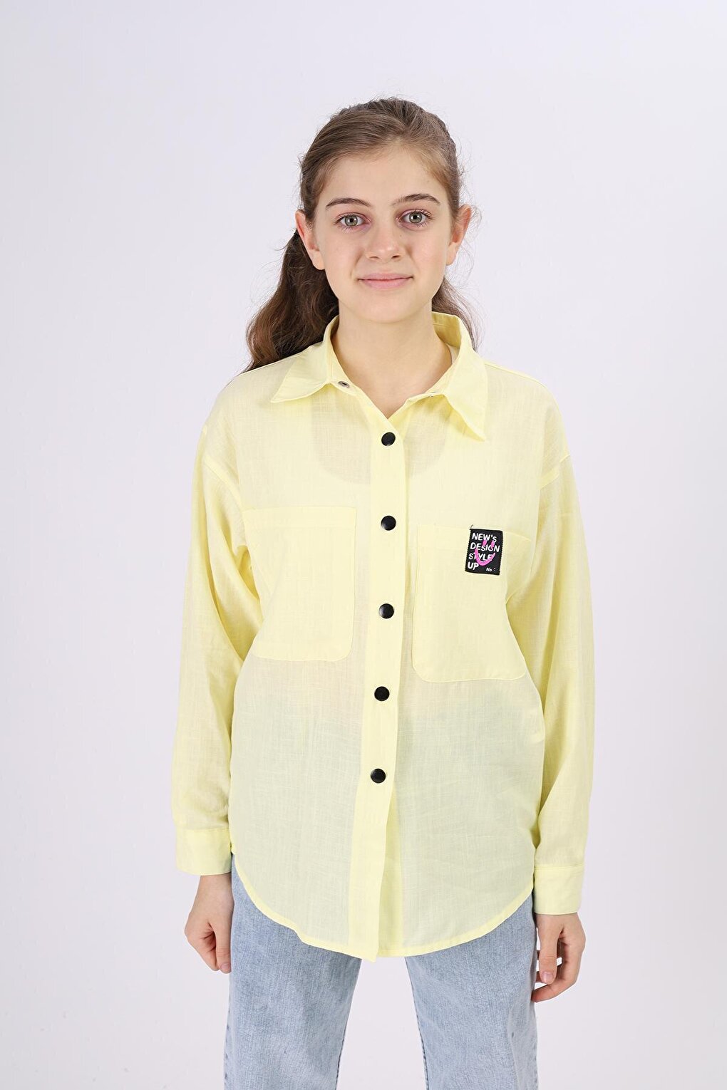 Girl's Comfortable Cut Linen Shirt with Pattern on the Back Lx212