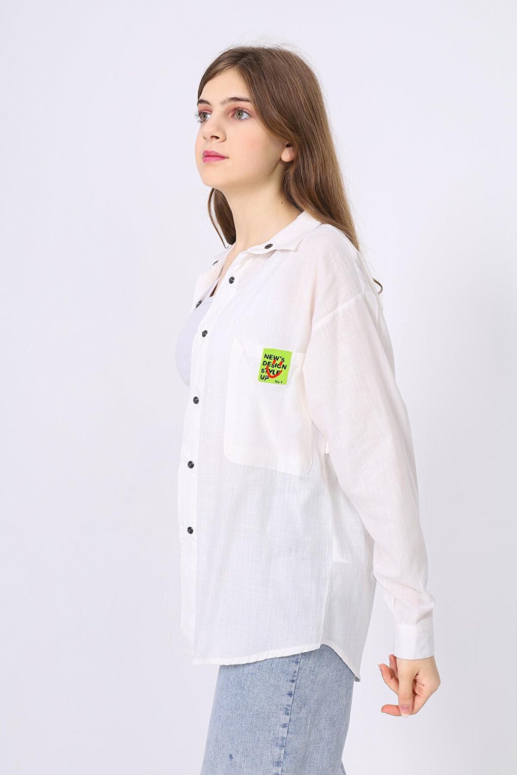 Girl's Comfortable Cut Linen Shirt with Pattern on the Back Lx212