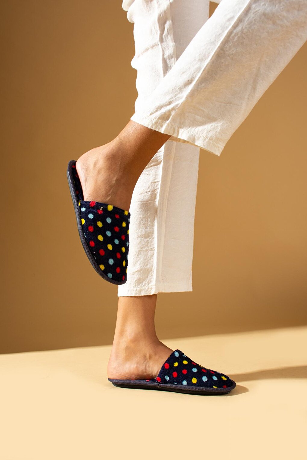 Warm Lining Polka Dot Comfortable Mold Women's Home Slippers BNK355