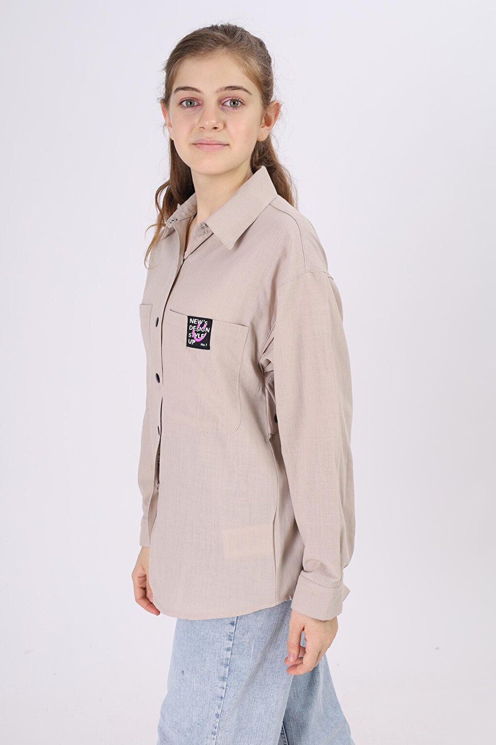 Girl's Comfortable Cut Linen Shirt with Pattern on the Back Lx212