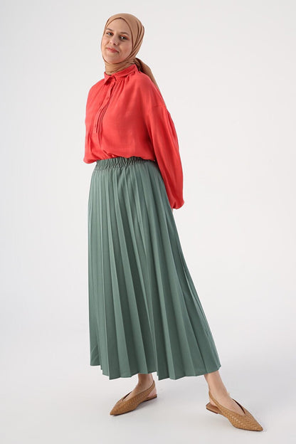 Khaki Elastic Waist Knitted Pleat Skirt