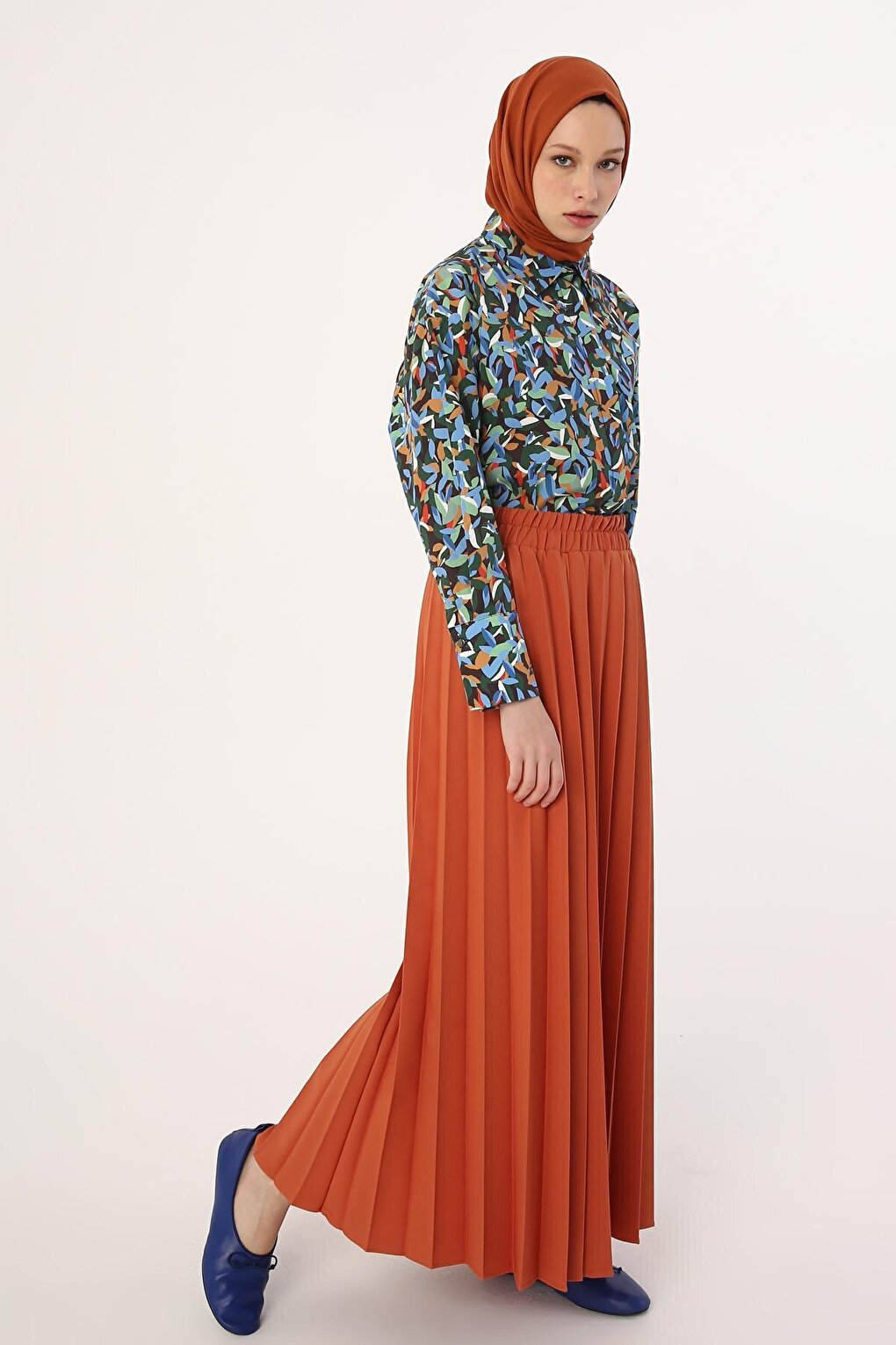 Orange Waist Pleated Skirt