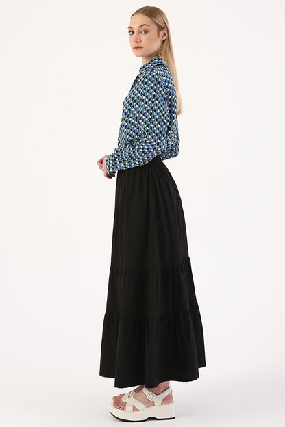 Black Gipe Detailed Long Skirt