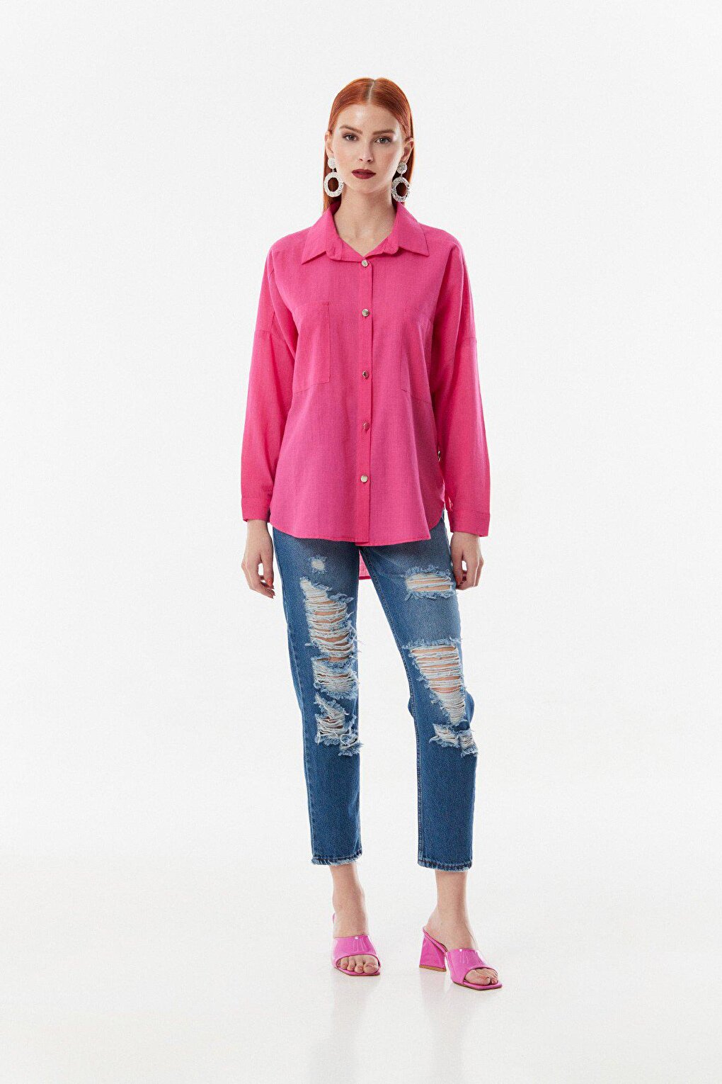 Casual Linen Shirt with Double Pockets and Button Detail